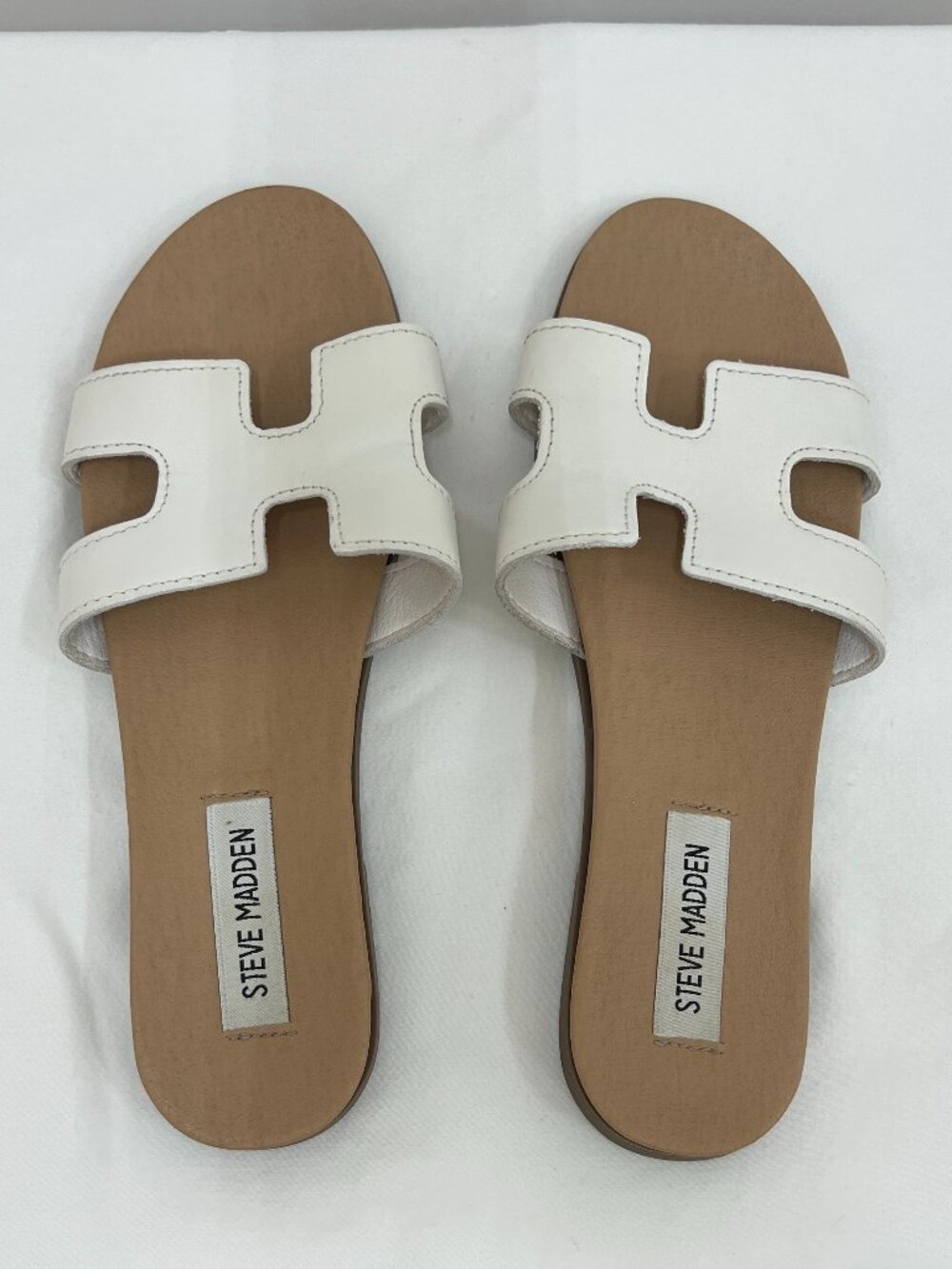 Steve Madden White Faux Leather Sandals Womens Size 8.5 M